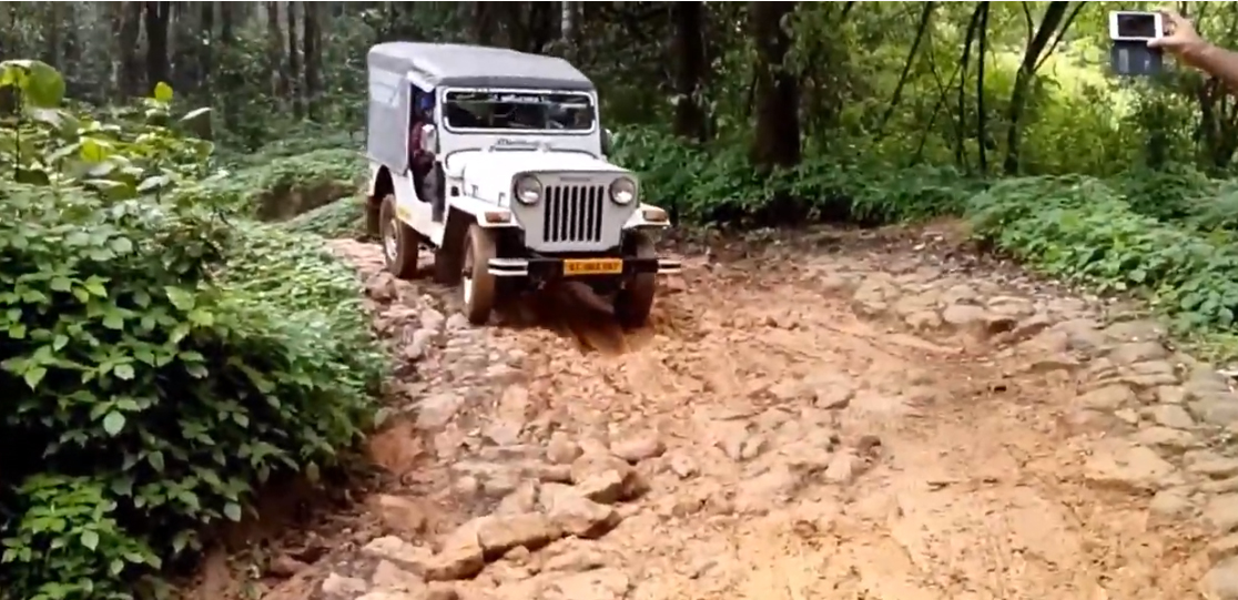 Off-Road Jeep Ride View Nelliyampathy