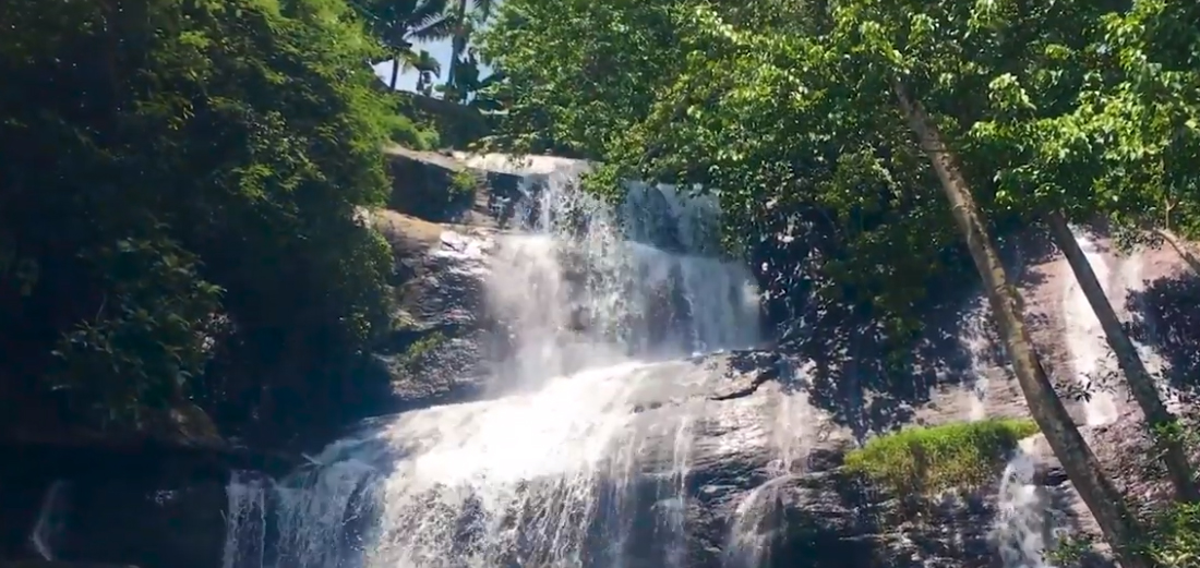 Aruvikkal Waterfall - Pampakuda