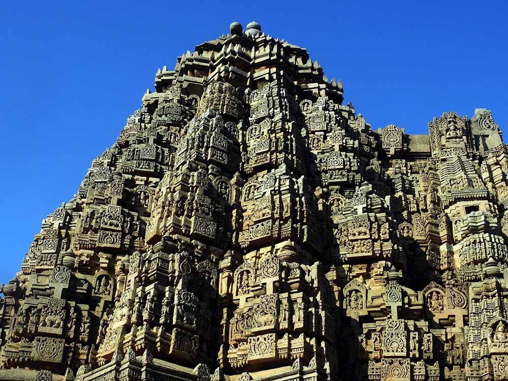 ചെന്നകേശവ ക്ഷേത്രഗോപുരം