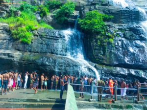 bathing view of kuttalam falls