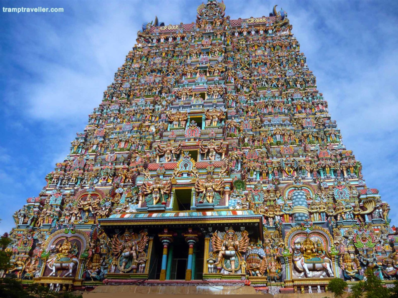 Meenakshi Temple TrampTraveller