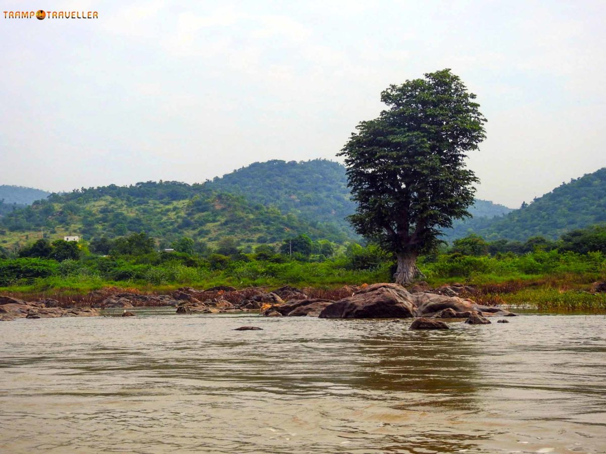 Hogenakkal – Mullankolli Views – Dharmapuri – Tamil Nadu. TrampTraveller